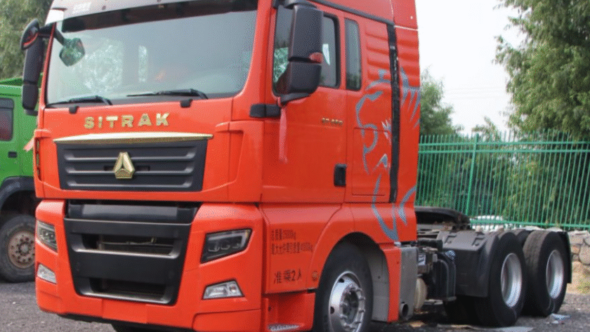 Sitrak Tractor Trucks C7H440