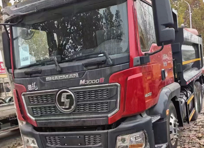 Used Shacman M3000S Red Dump Trucks