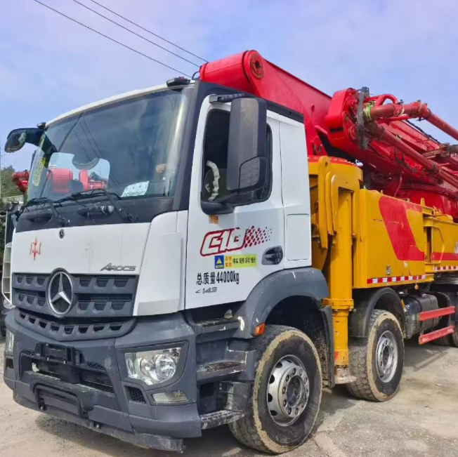 Used Concrete Pump Trucks with Mercedes-Benz Chassis & SANY Upper Structure