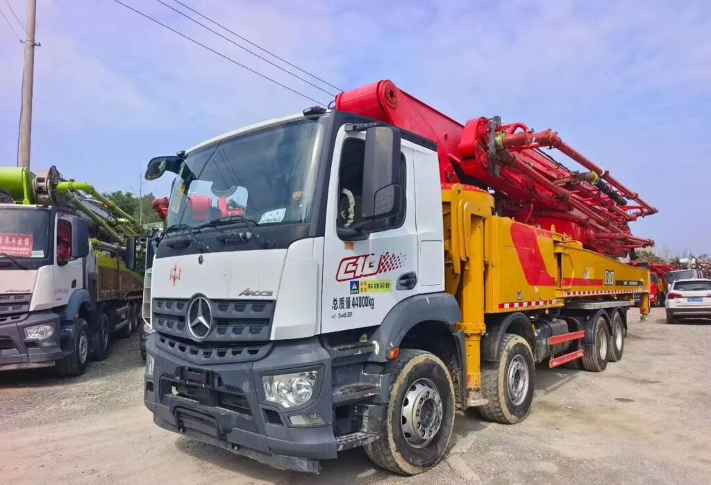 Used Concrete Pump Trucks