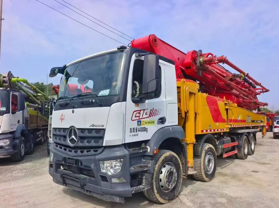 Used Concrete Pump Trucks